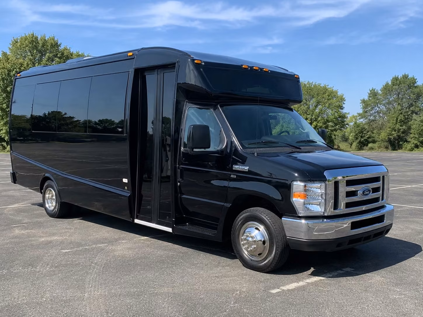 minibus and charter bus rentals for chino concerts and local events