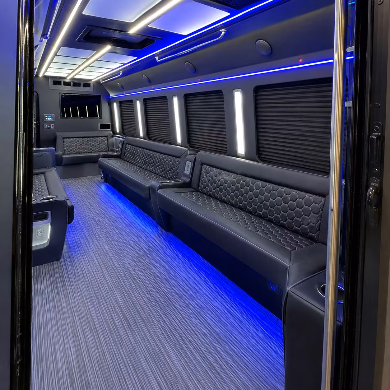 party bus rentals for concerts at the hollywood bowl and greek theatre